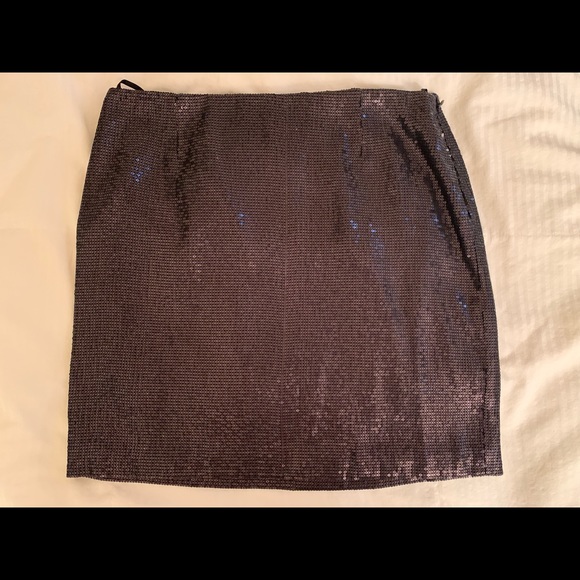 WHBM Black sequin skirt - Picture 2 of 7